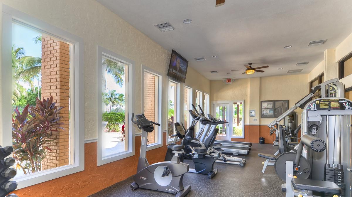 2719 Colonial Boulevard, Fort Myers, FL 33907 Short-term Lease