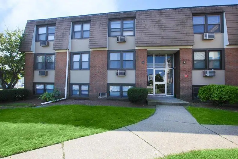 Providence Rhode Island Shortterm Housing Rentals + Housewares